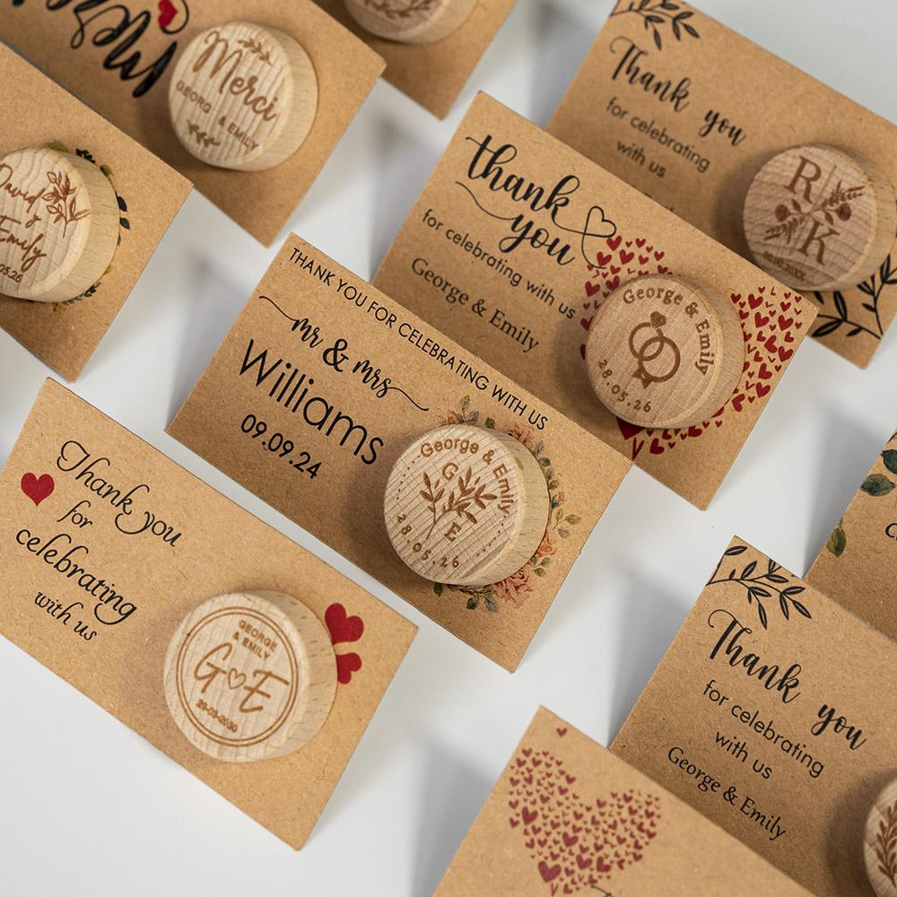 Personalized Gift Wine Bottle  - đánh giá và giá Wedding Supply List