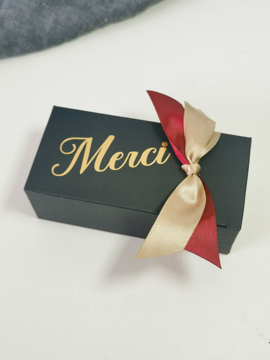 Small Gift Boxes MERCI Party F - đánh giá và giá Wedding Supply Business